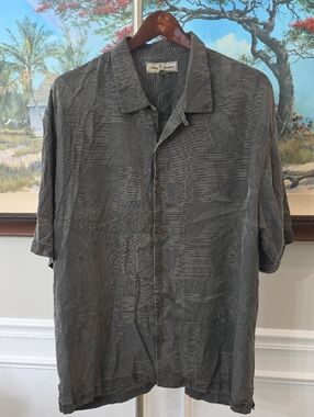 Tommy Bahama Silk Charcoal Patterned Short-Sleeve Button-Down Shirt